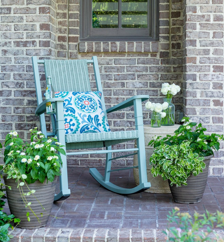 Peak Season collaborated with CountryLiving to create rocking chairs with cup holders. The perfect rocking chair for every front porch.